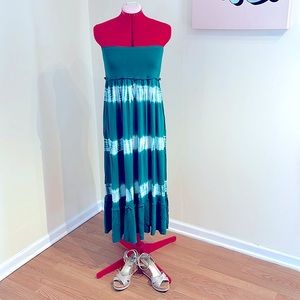 Tie-dye strapless dress